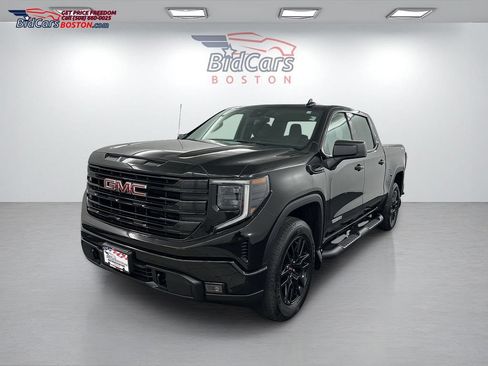 Used 2023 GMC Sierra 1500 Elevation AWD/4WD image 1