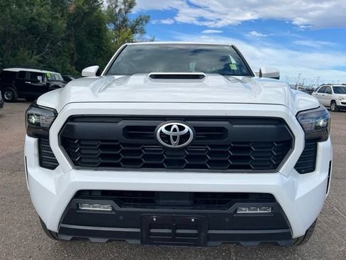 Used 2024 Toyota Tacoma TRD Sport w/ TRD Sport Upgrade Package AWD/4WD image 9