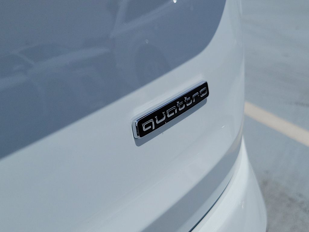 New 2026 Audi Q7 3.0T Premium AWD/4WD image 6