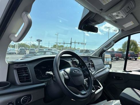 Used 2023 Ford Transit 250 Low Roof AWD w/ Exterior Upgrade Package image 12