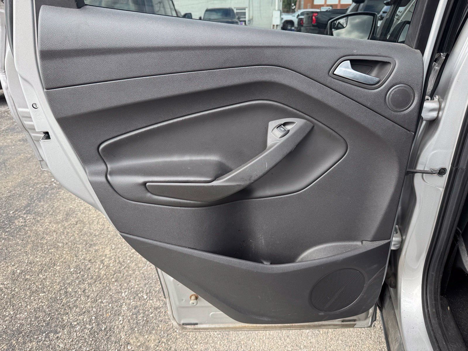 Used 2014 Ford Escape SE w/ Equipment Group 201A FWD image 23