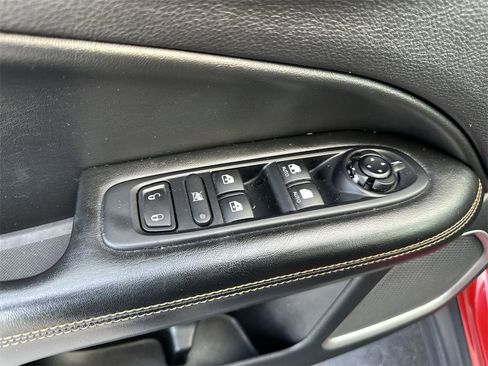 Used 2021 Jeep Compass Limited image 13