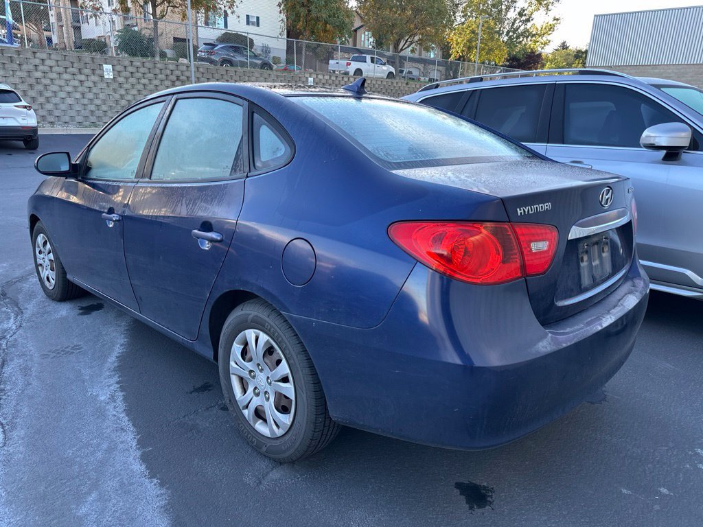 Used 2010 Hyundai Elantra GLS FWD image 6