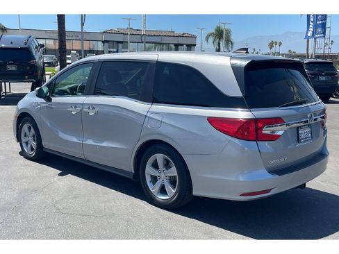 Used 2018 Honda Odyssey EX-L image 3