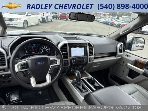 Used 2019 Ford F150 Lariat image 14
