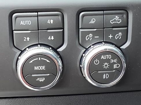 New 2026 GMC Sierra 2500 AT4 w/ AT4 Premium Plus Package AWD/4WD image 30