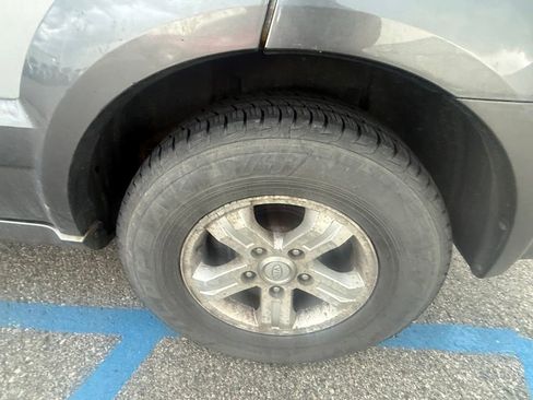 Used 2006 Kia Sorento EX AWD/4WD image 13