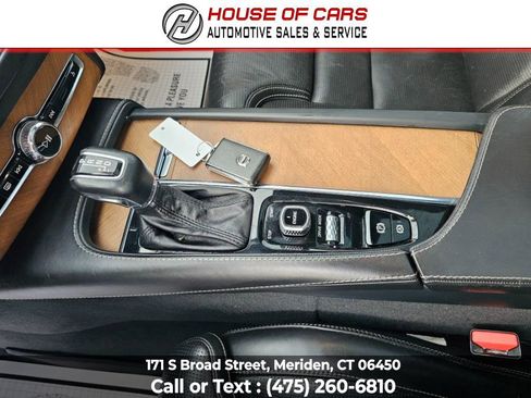 Used 2016 Volvo XC90 T6 Inscription w/ Vision Package image 37