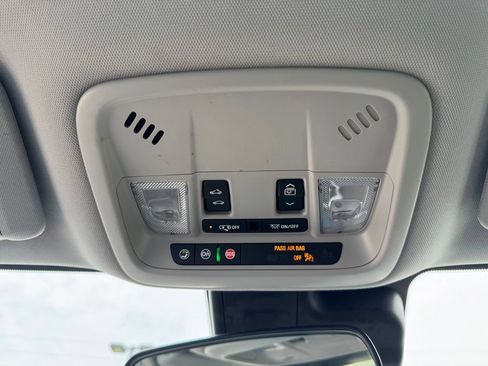 Used 2022 Chevrolet Malibu LT FWD image 15