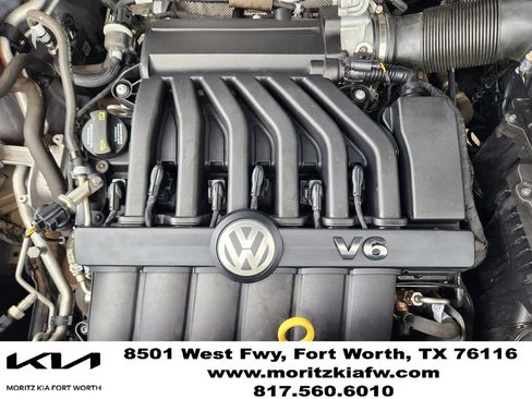 Used 2021 Volkswagen Atlas Cross Sport SE w/ Panoramic Sunroof Package FWD image 30