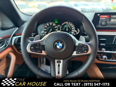 Used 2018 BMW 530e xDrive w/ M Sport Package 2 image 29