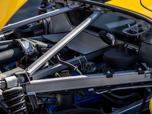 Used 2006 Ford GT image 70