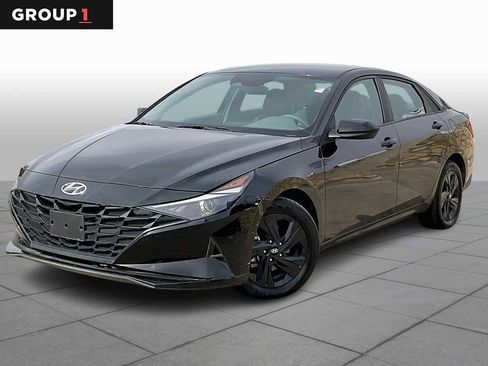Used 2023 Hyundai Elantra SEL w/ Cargo Package image 1