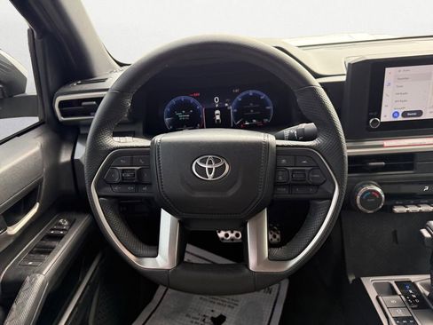 Used 2024 Toyota Tacoma TRD Sport image 12