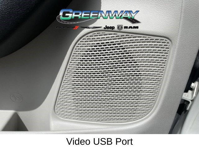 Used 2017 Chrysler Pacifica Platinum FWD image 23