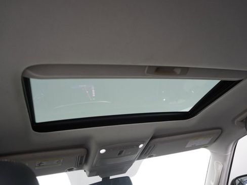 Used 2020 Nissan Armada SL w/ Premium Package image 35