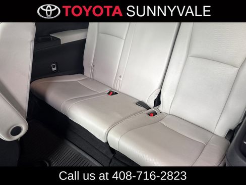Used 2025 Toyota Grand Highlander AWD Hybrid image 20