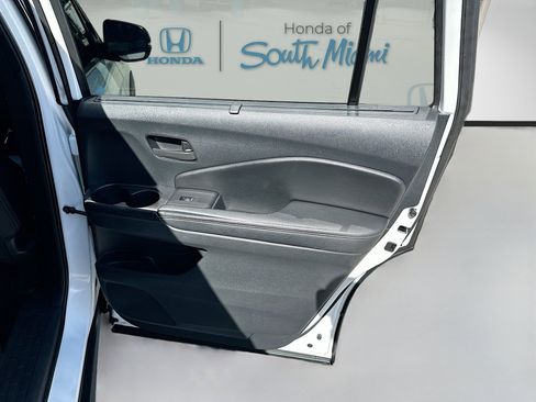 Certified 2022 Honda Pilot TrailSport image 31