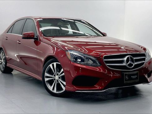 Certified 2016 Mercedes-Benz E 350 Sedan image 6