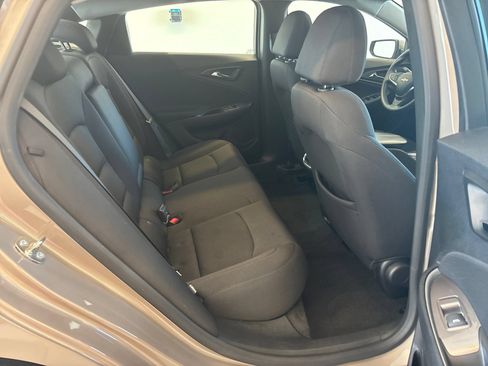 Used 2024 Chevrolet Malibu LT FWD image 9