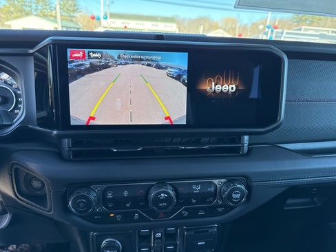 New 2026 Jeep Wrangler Unlimited Rubicon 392 image 14