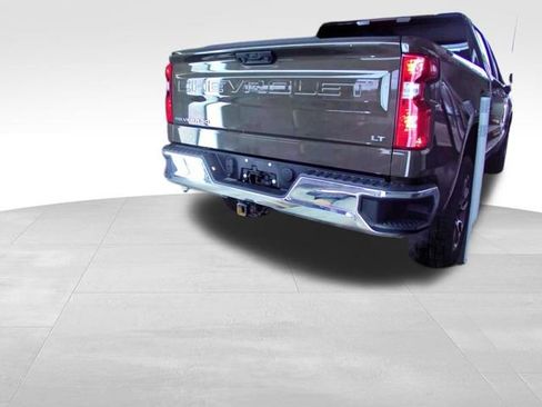 Used 2023 Chevrolet Silverado 1500 LT image 3