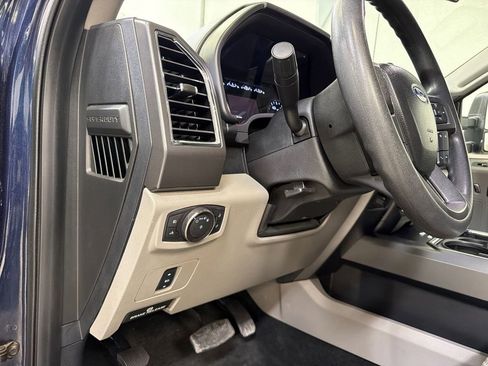 Used 2017 Ford F250 XLT w/ XLT Value Package AWD/4WD image 15