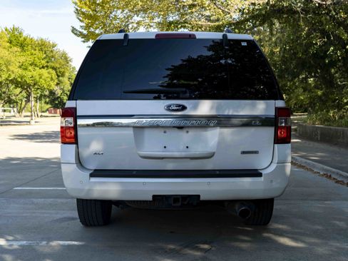Used 2016 Ford Expedition EL XLT w/ Equipment Group 202A RWD image 8