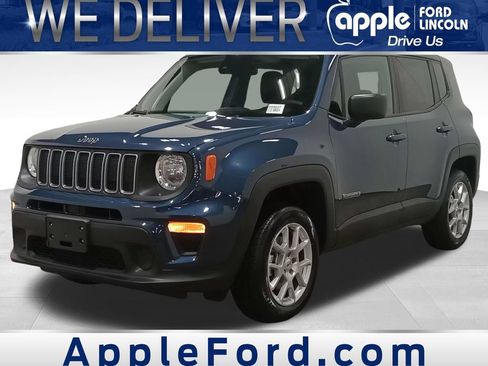 Used 2023 Jeep Renegade Latitude AWD/4WD image 9