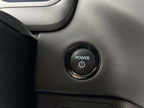Certified 2025 Toyota Sequoia Platinum AWD/4WD image 22