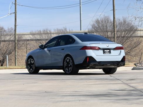 New 2026 BMW 540i xDrive w/ Executive Package image 2