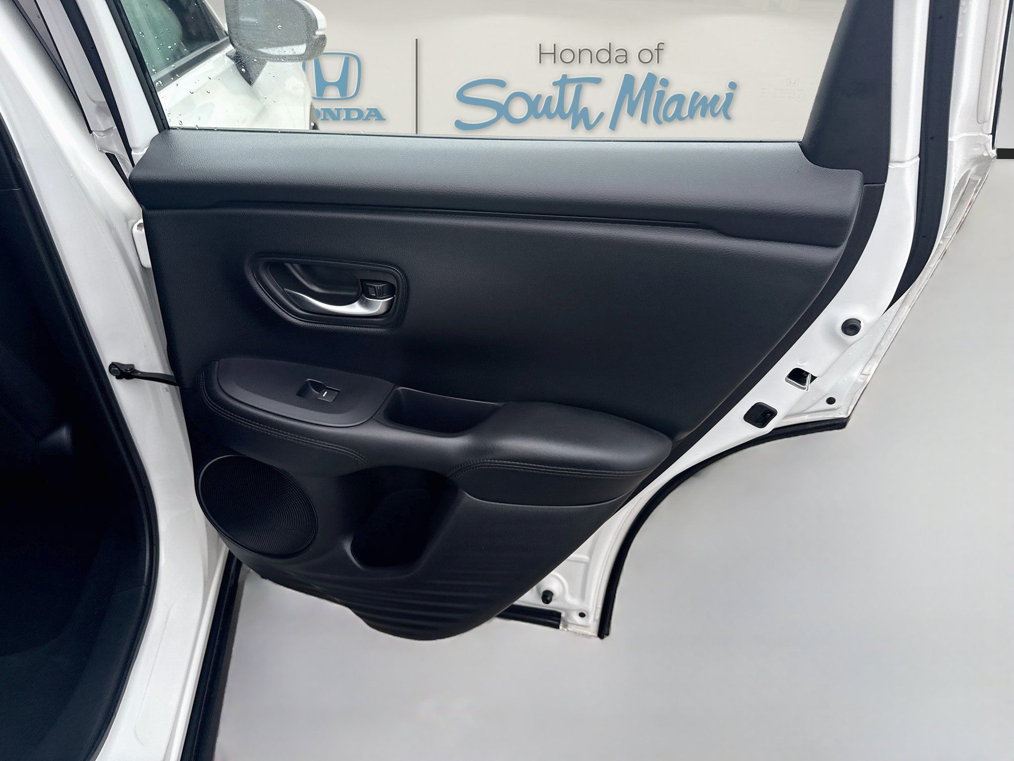 Used 2024 Honda HR-V LX image 28