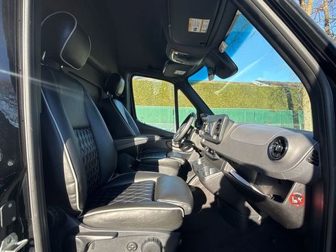 Used 2021 Mercedes-Benz Sprinter 3500 image 19