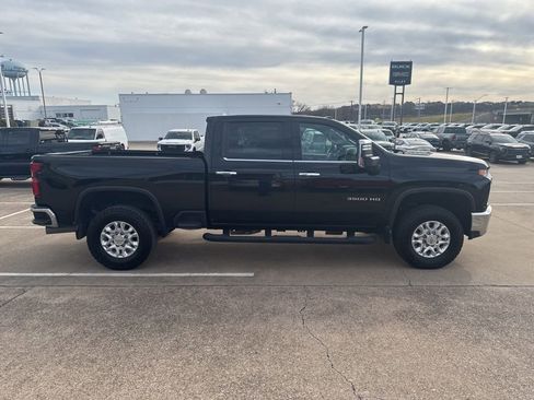 Used 2022 Chevrolet Silverado 3500 LTZ w/ LTZ Plus Package image 6