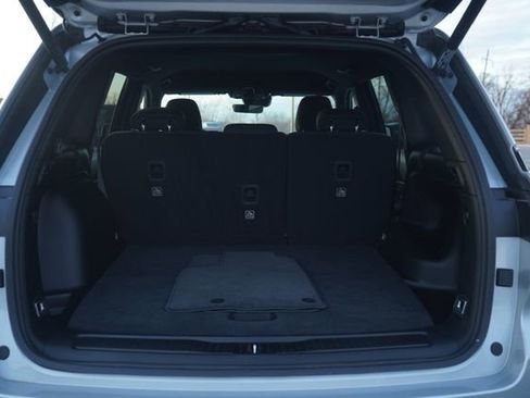 Used 2025 Jeep Grand Cherokee Laredo w/ Luxury Tech Group I image 18