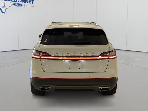 Used 2021 Lincoln Nautilus Reserve w/ Equipment Group 201A AWD/4WD image 6