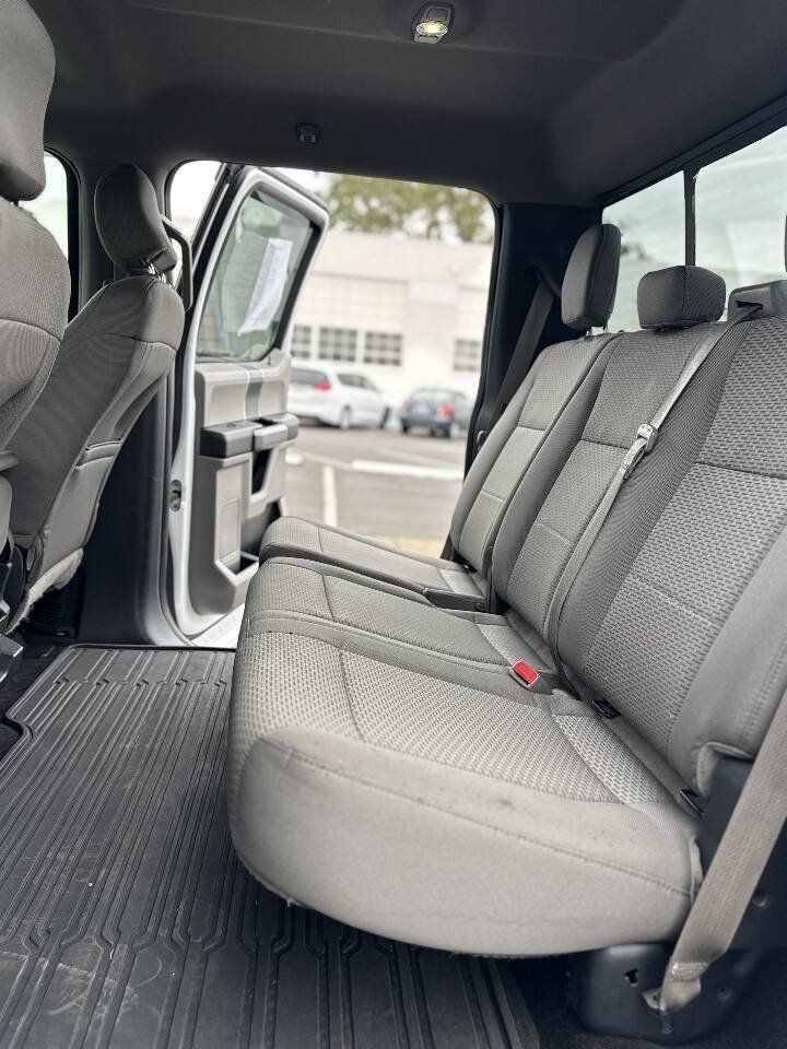 Used 2016 Ford F150 XLT w/ Equipment Group 302A Luxury AWD/4WD image 8