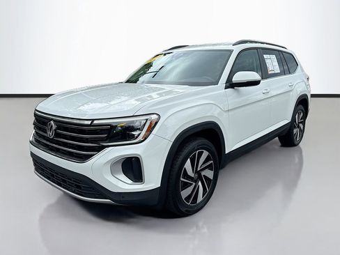 Used 2024 Volkswagen Atlas SE FWD image 3