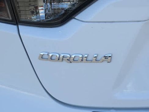 Used 2021 Toyota Corolla XLE image 10