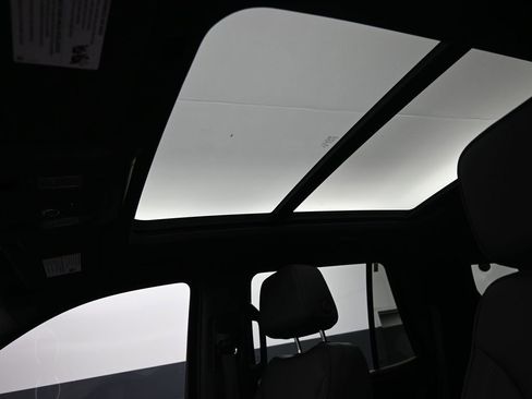 Used 2023 Chevrolet Tahoe RST w/ Luxury Package image 13