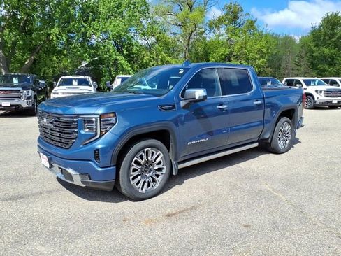 Used 2024 GMC Sierra 1500 Denali Ultimate AWD/4WD image 8