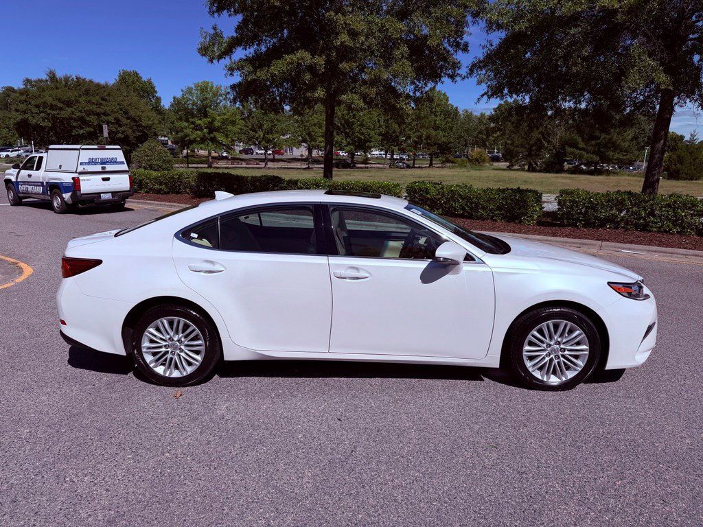 Used 2017 Lexus ES 350 w/ Accessory Package 2 FWD image 12