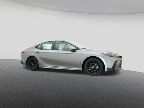 New 2026 Toyota Camry SE image 28