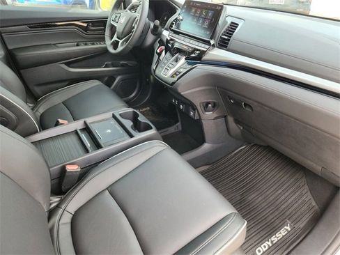New 2026 Honda Odyssey Touring image 22