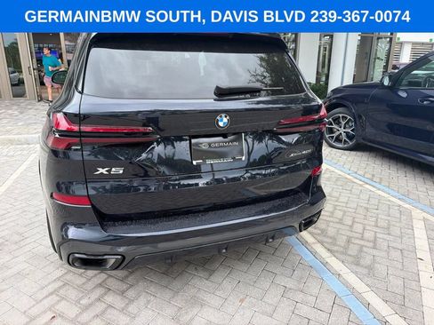 Used 2024 BMW X5 xDrive40i w/ M Sport Package AWD/4WD image 16