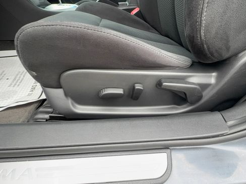 Used 2012 Nissan Altima 2.5 S w/ 2.5S Premium Pkg FWD image 21