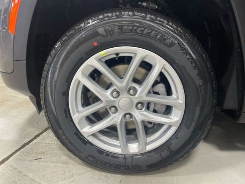 New 2026 Jeep Grand Cherokee Laredo X AWD/4WD image 10