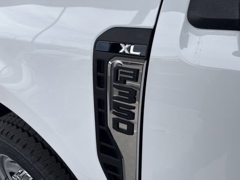 New 2026 Ford F350 XL w/ XL Driver Assist Package image 8