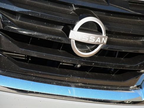 Used 2025 Nissan Pathfinder Platinum AWD/4WD image 13