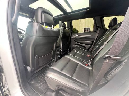 Used 2019 Jeep Grand Cherokee Limited w/ Luxury Group II AWD/4WD image 27